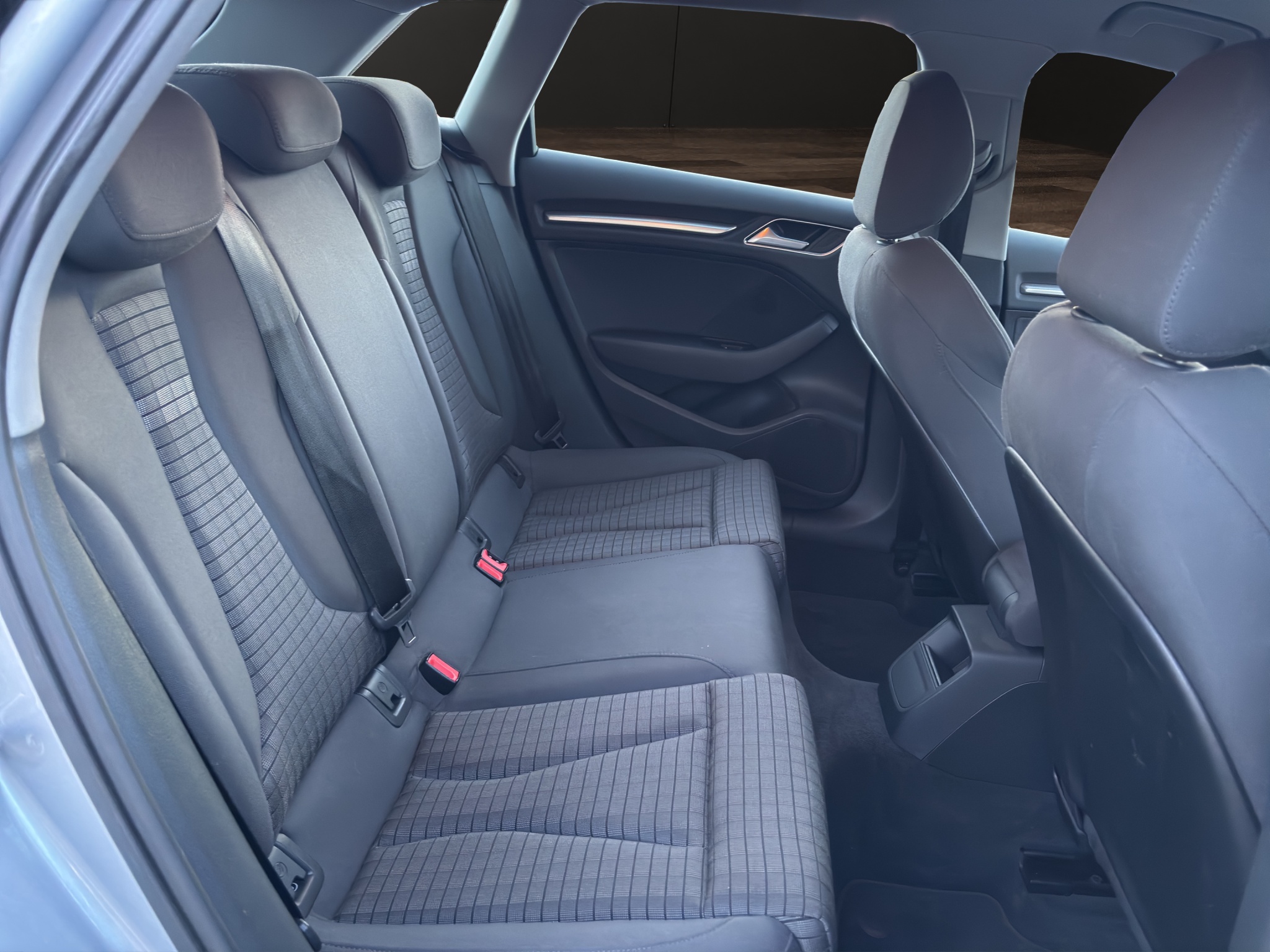 WAUZZZBV1HA028247_14_converted (1)