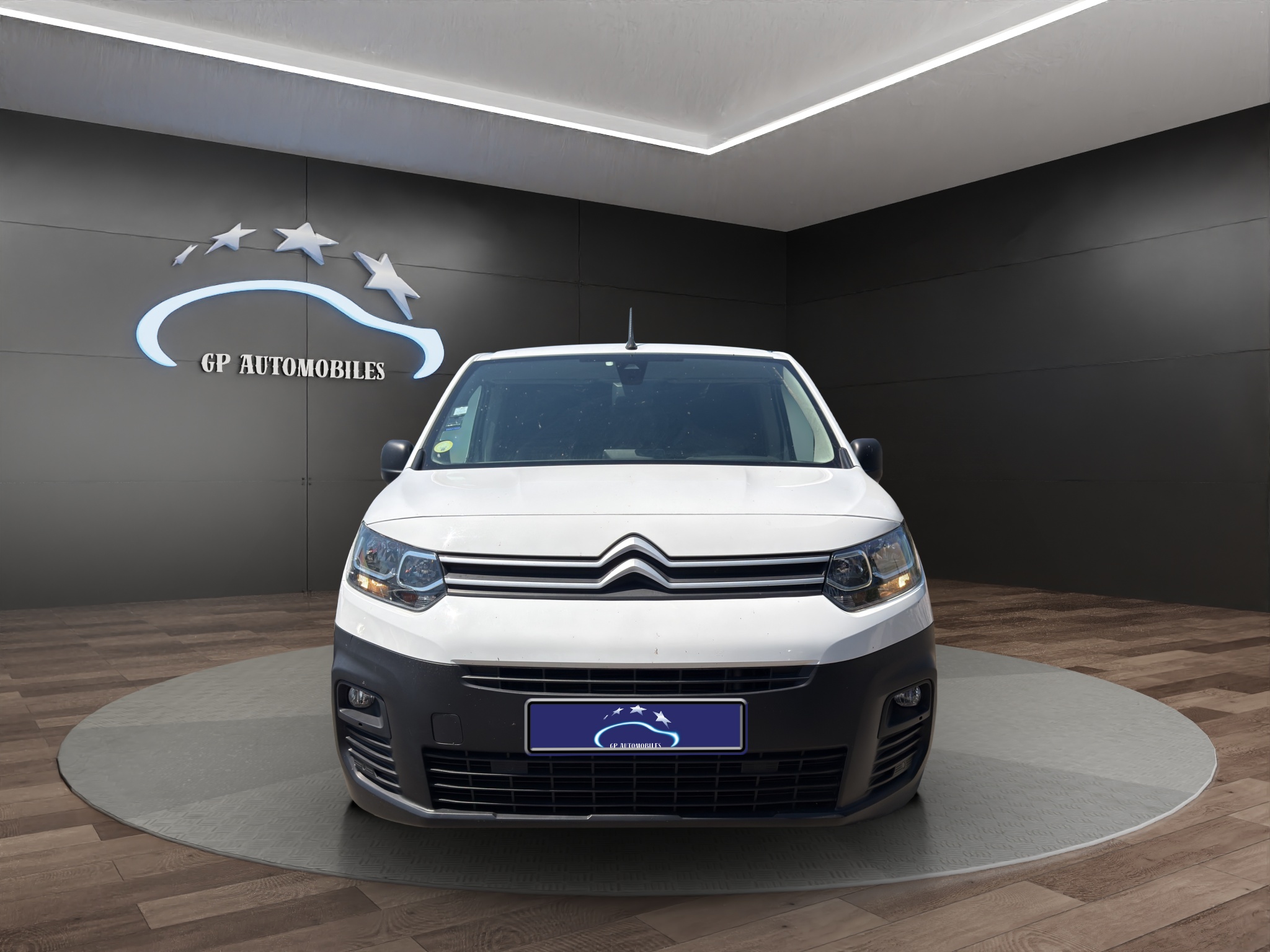 VR7EFYHZJJJ814127_01_converted(1)